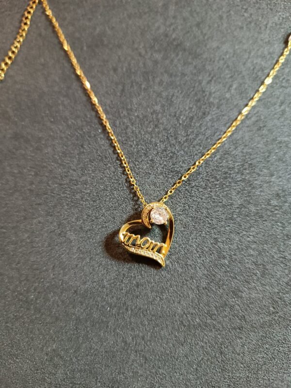 Collar Corazón Mom
